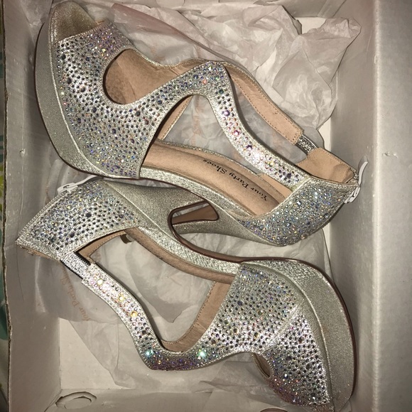 jeweled high heels - Picture 3 of 4